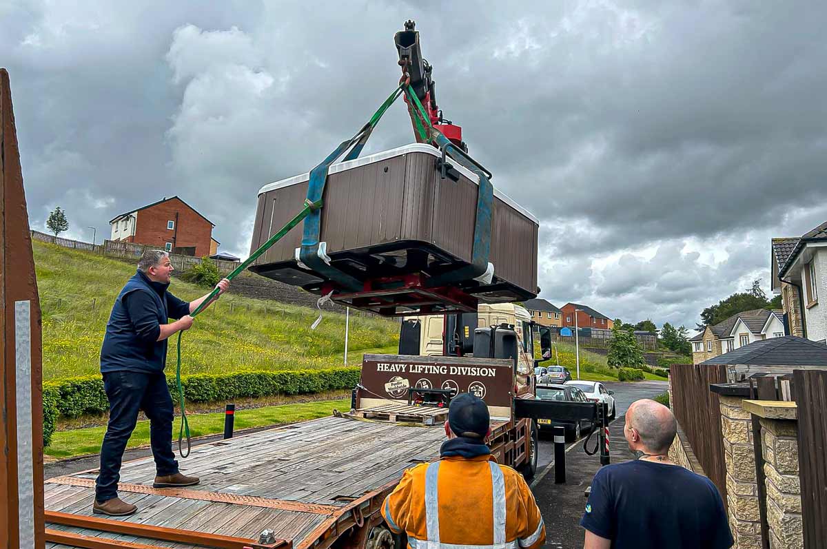 hot-tub-movers-scotland hot-tub-movers-scotland