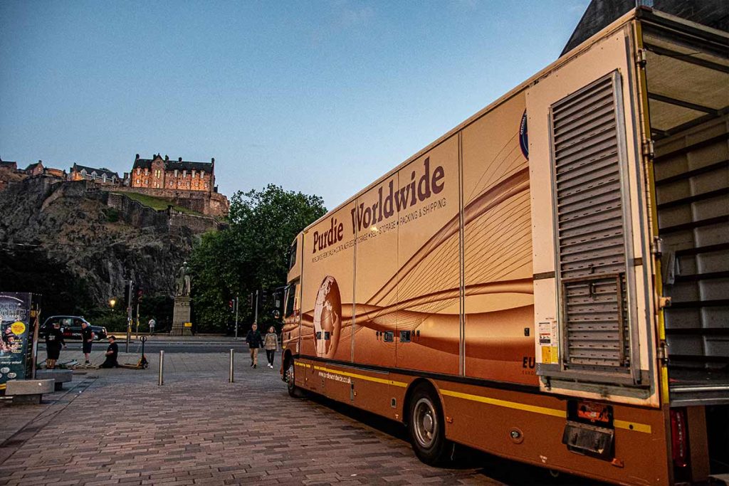 moving-art-installations-edinburgh moving-art-installations-edinburgh